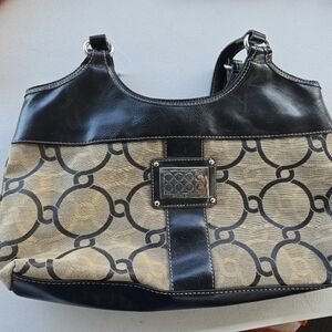 Black and Tan Jaclyn Smith Purse